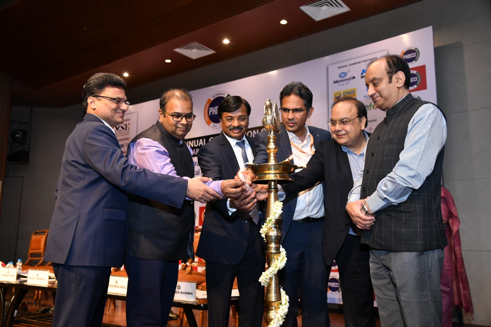 India’s Capital Markets to Drive Inclusive Wealth Creation and Viksit Bharat Vision by 2047: Shri Sudhanshu Trivedi at PHDCCI’s 8th Annual Convention